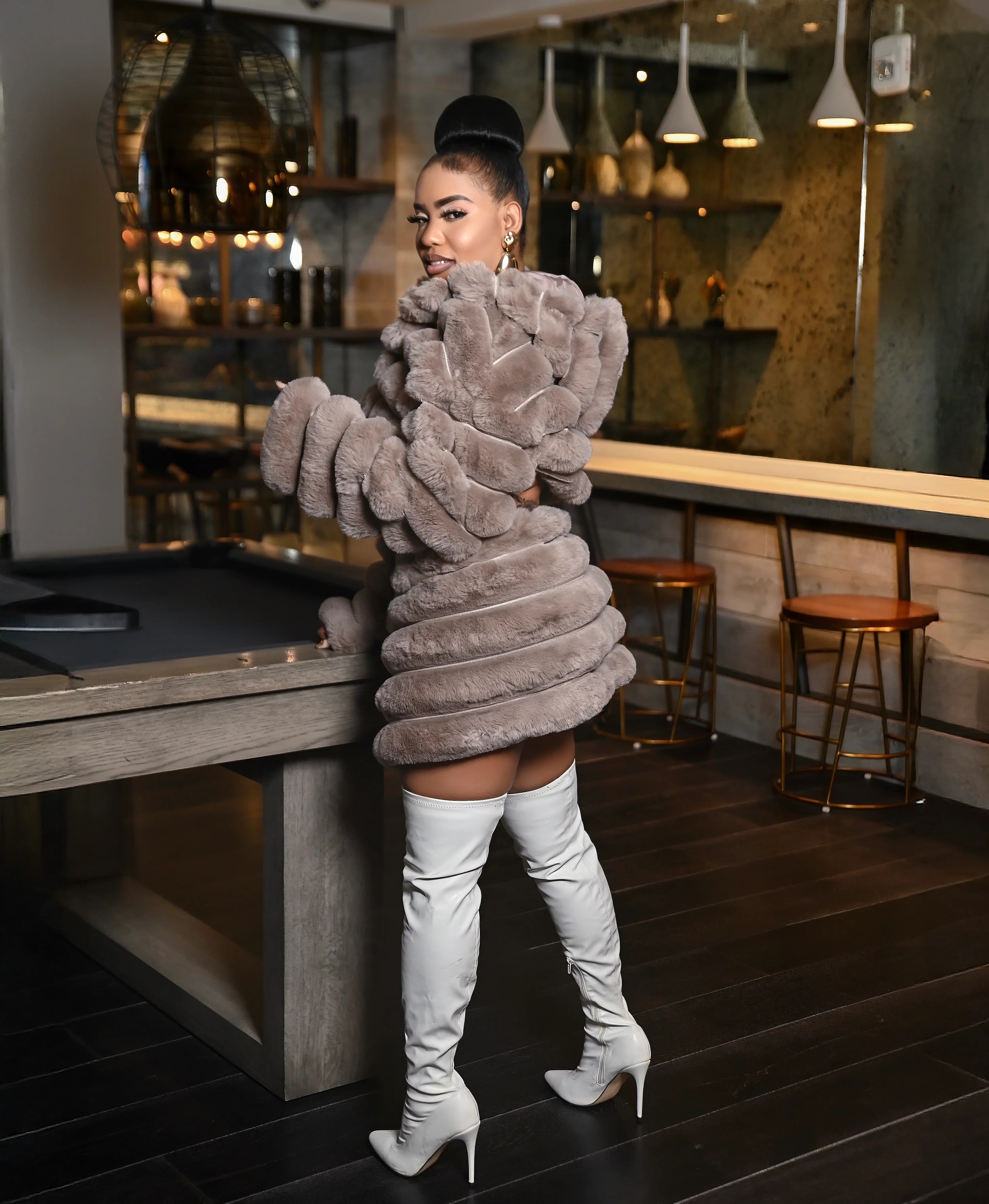 Glacial Glam Fur set - Image 3