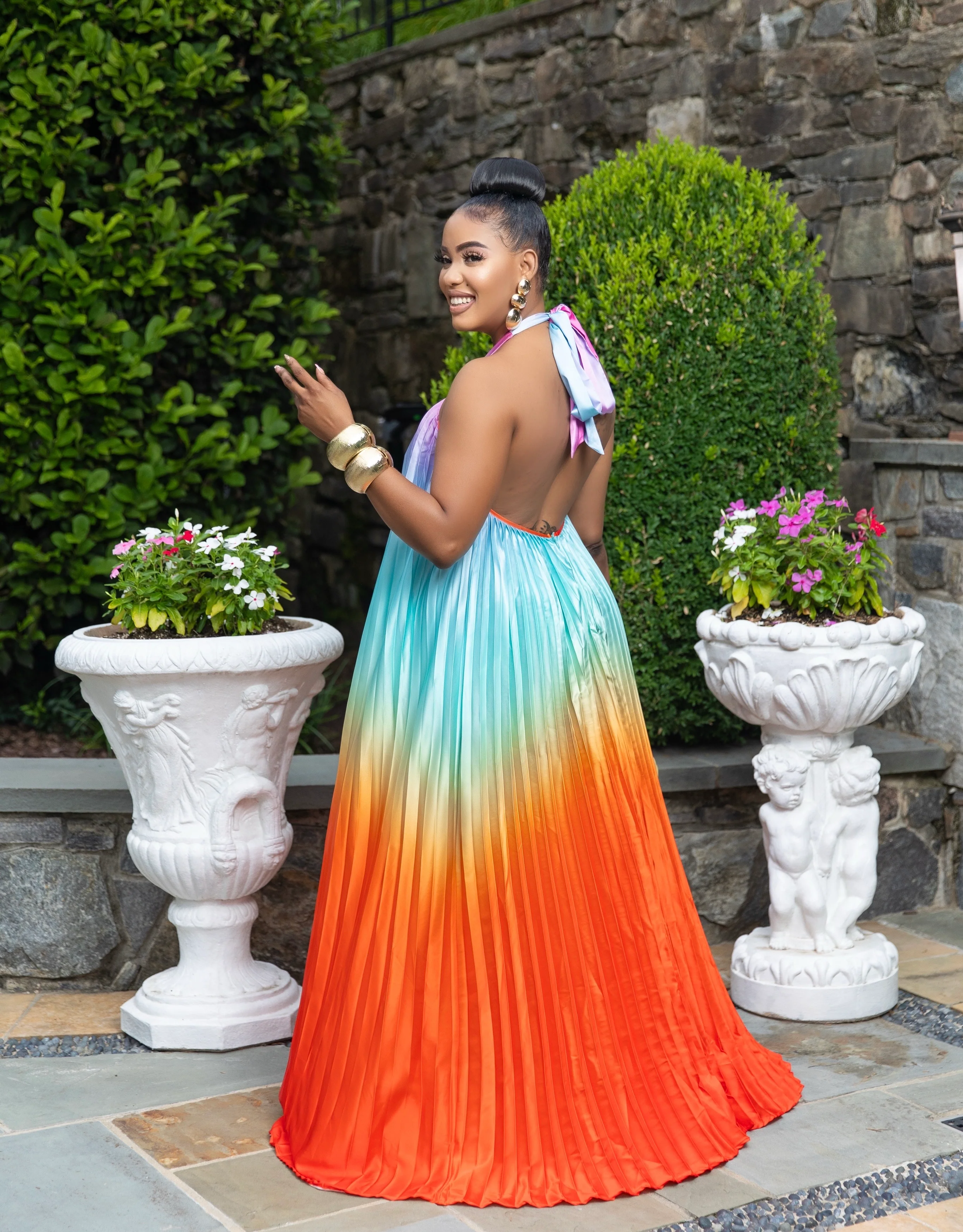 MULTI COLOR PLEATED MAXI DRESS WITH OPEN BACK - Image 2