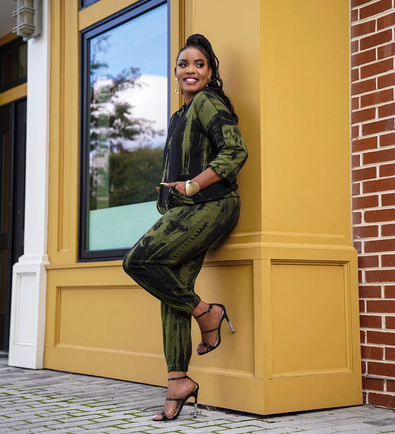 OLIVE/BLACK 2 PIECE SET - Image 2