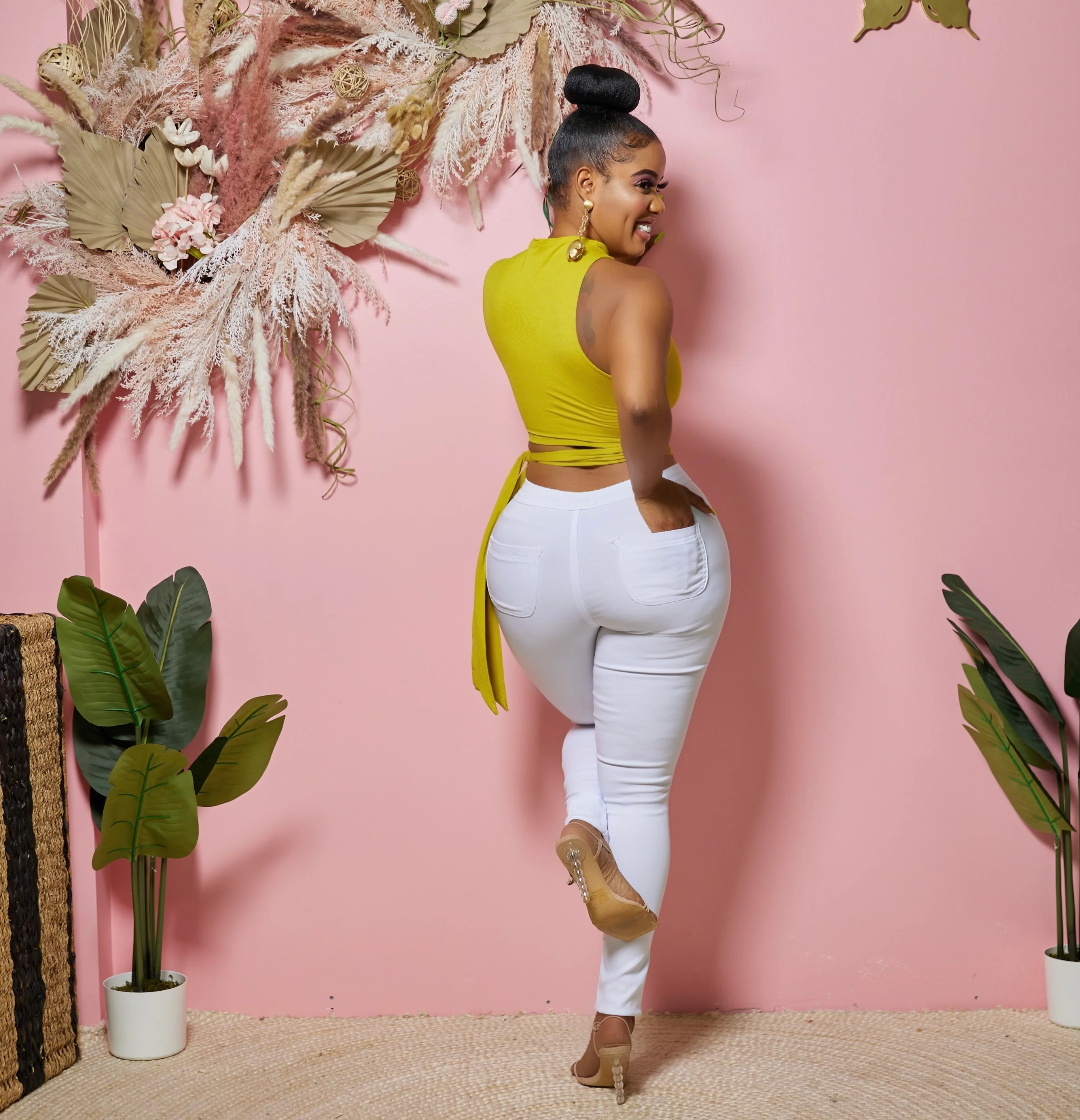 ONE SHOULDER WRAP CROP TOP - Image 4